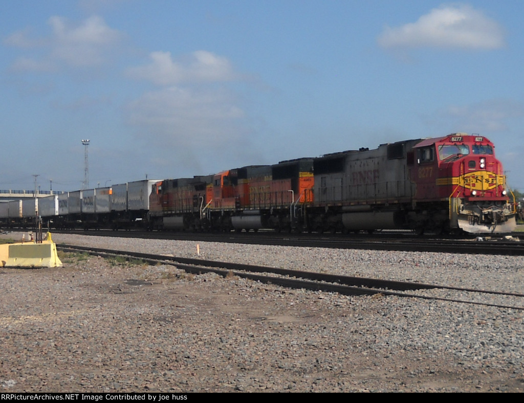 BNSF 8277 East